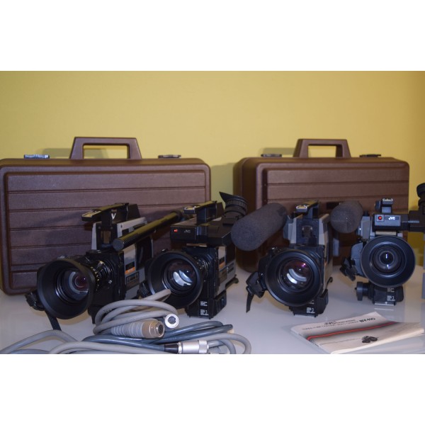 Quad Setup Vintage JVC BY-110 Videocameras (1986)