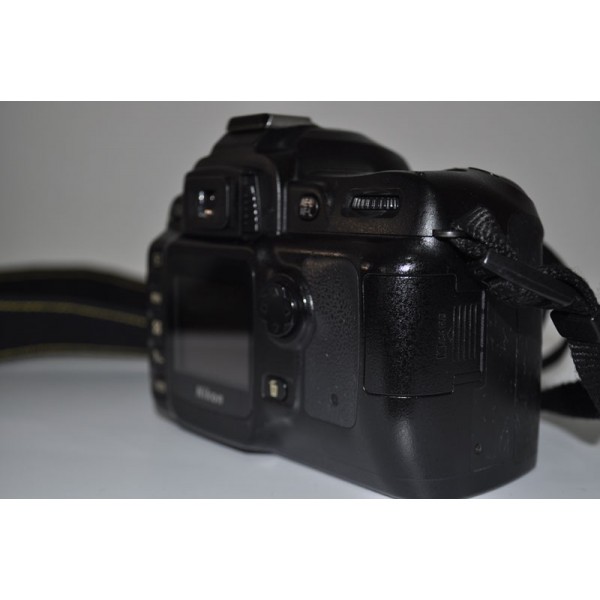 Used Nikon D50 + Sigma 18-50mm (19393 Shots)