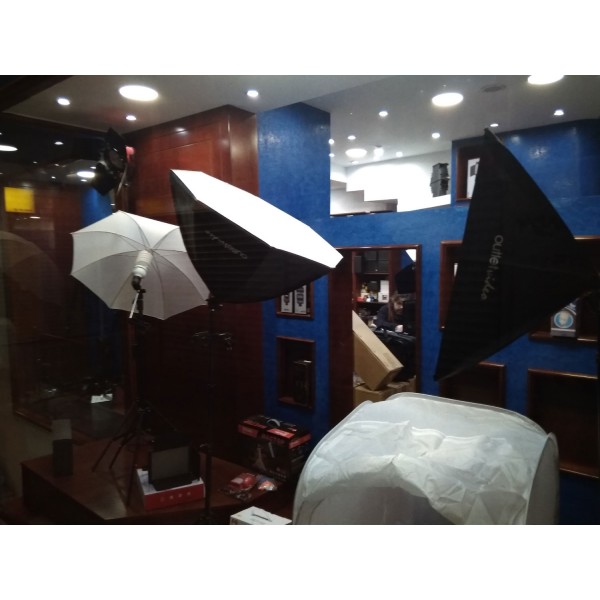 OutletVideo οκταγωνικό φωτιστικό Softbox σετ με 3 λάμπες (2025W - 33.000 Lumens)