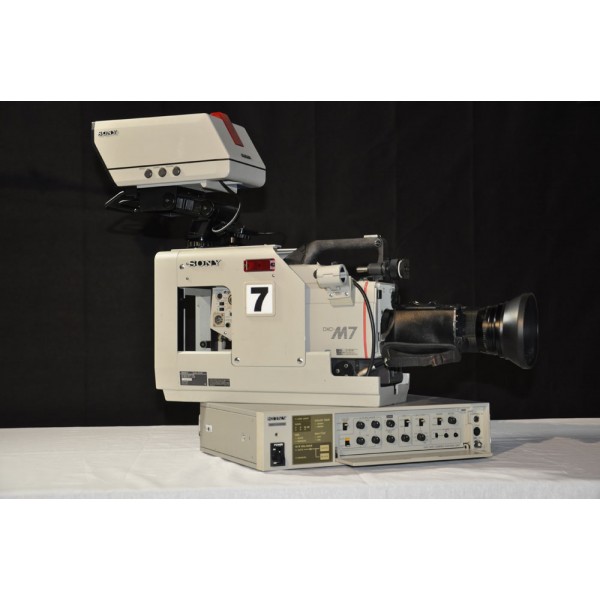 SONY Broadcast Vintage Kit VIDEO CAMERA DXC-M7 + CA-M7 STUDIO ADAPTER + DXC-750 CCU